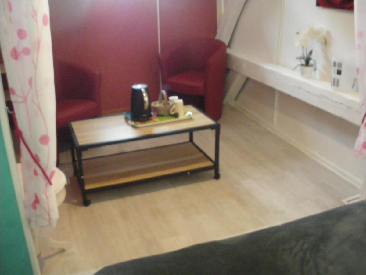 エクモヴィル Les Coquillettes Bed & Breakfast エクステリア 写真